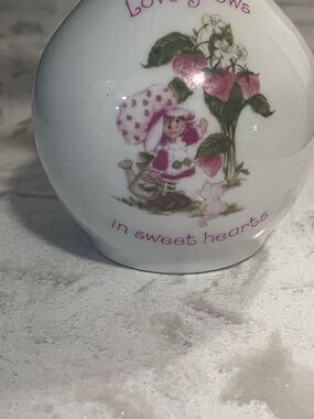 White and Pink Ceramic Decorative Figurine - Love Grows